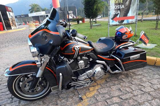 HARLEY-DAVIDSON ELECTRA GLIDE CLASSIC 